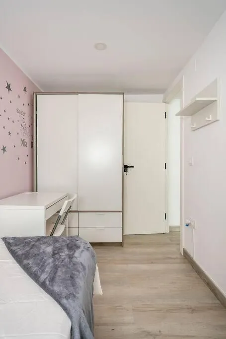 הוספיטלט דה יוברגאט Habitaciones Bonitas Y Comodas בית אירוח הוספיטלט דה יוברגאט